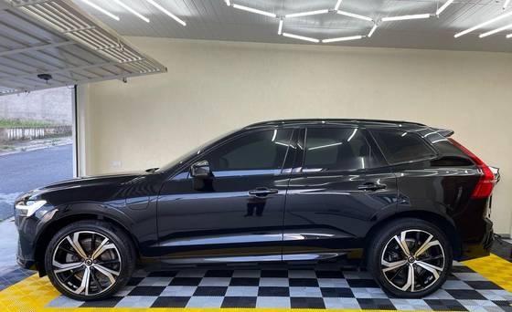 VOLVO XC60 2.0 T8 RECHARGE ULTIMATE DARK AWD GEARTRONIC